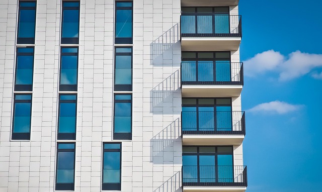 Lease Extensions: Why Acting Early Can Save You Thousands